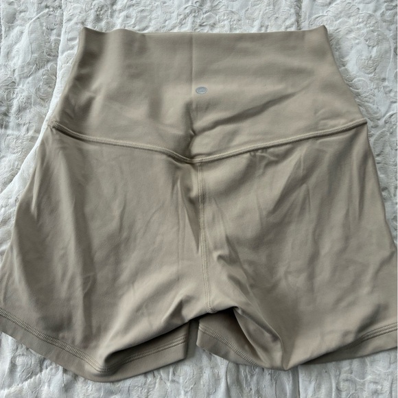 CRZ YOGA tan Butterluxe Shorts - Picture 2 of 5